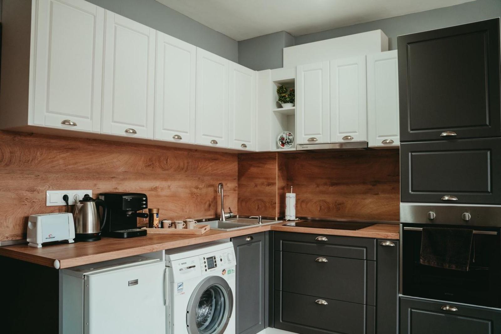 Tyulev Apartment 2 Varna Esterno foto